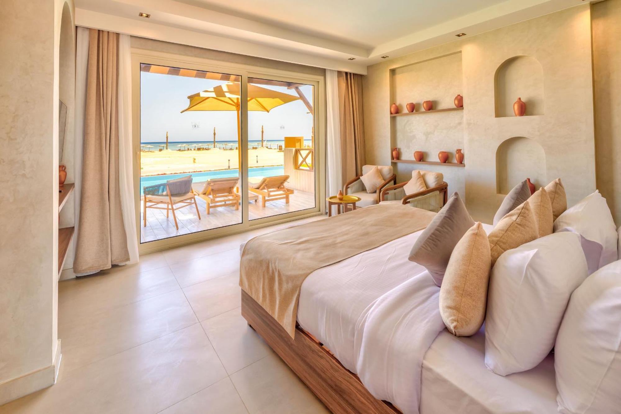 Fronte Mare con Accesso Diretto alla Piscina